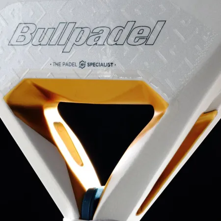 Ракетка для падела BULLPADEL Pearl 26, 493804, для профессионалов, карбон, бело-серый за 35&nbsp;929.50 ₽ купить в Новокузнецке